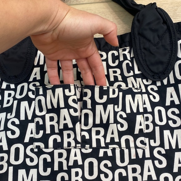 Marc Jacob’s | Tate Tote | Quilted Nylon Large Tote Bag - Picture 13 of 16